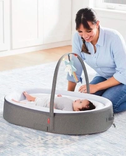 Baby-Nest Playful Retreat von SKIP HOP