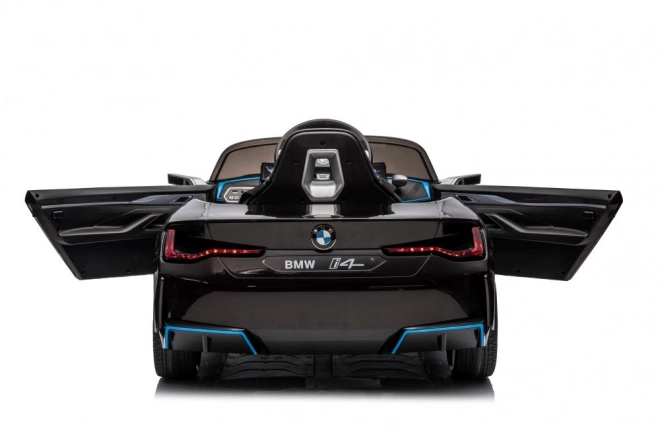 Elektrisches Auto BMW i4 4x4 schwarz