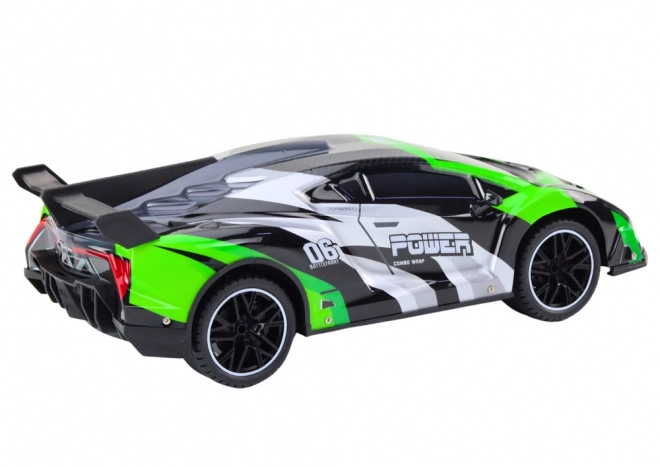 Zielgrünes RC Sportauto mit Fernbedienung 1:10