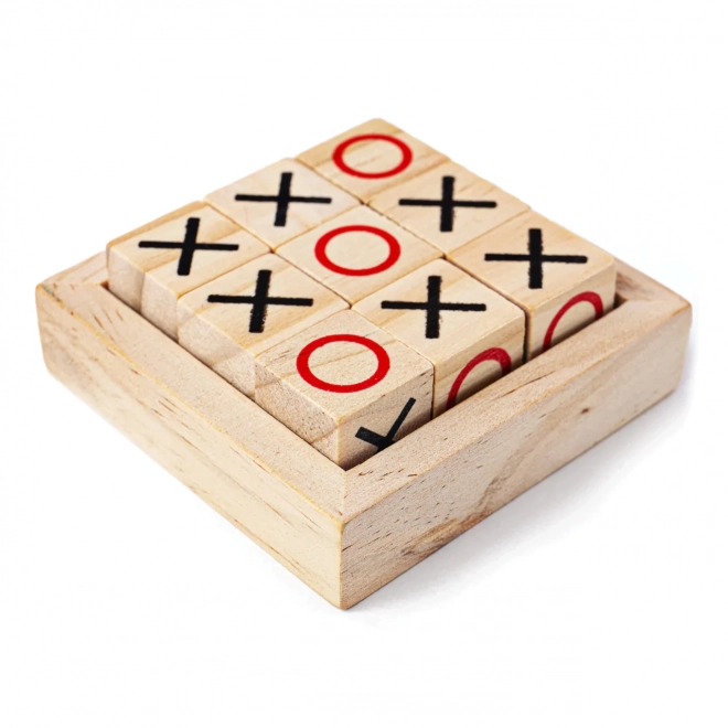 Kreatives Tic-Tac-Toe Spiel aus Holz