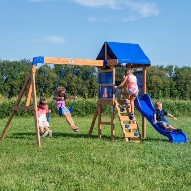 Holzspielplatz Aurora House mit Rutsche