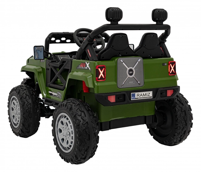 Grünes Offroad-Kinderfahrzeug