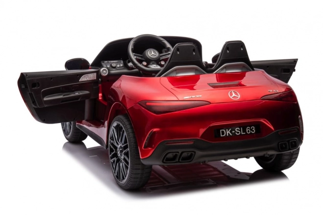 Mercedes AMG SL63 rot lackiertes Auto mit Batterie