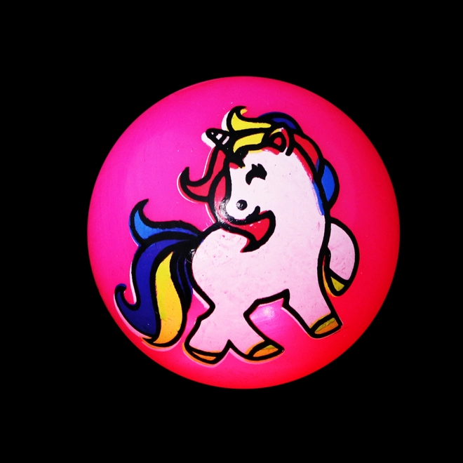 Leuchtender Einhorn-Hüpfball