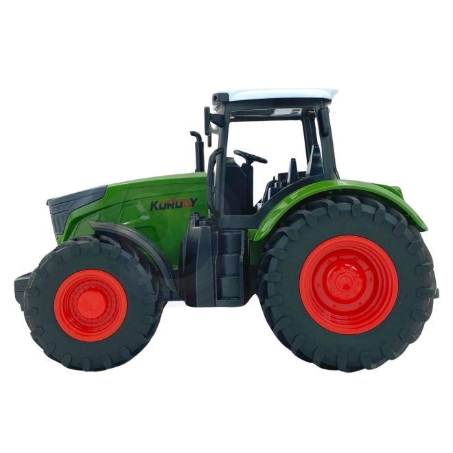 Traktor mit Gummirädern Grün