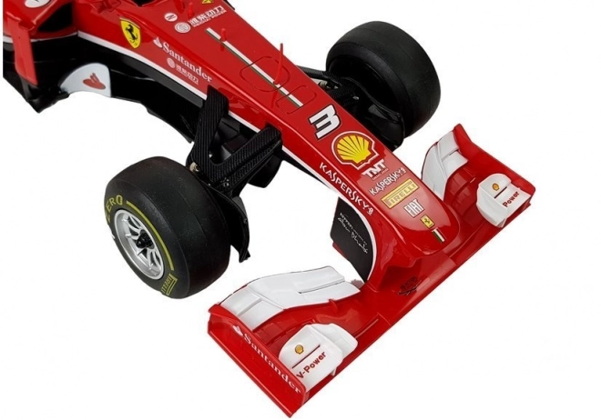 Rennwagen Formel 1 Ferrari F138 Rot 1:12