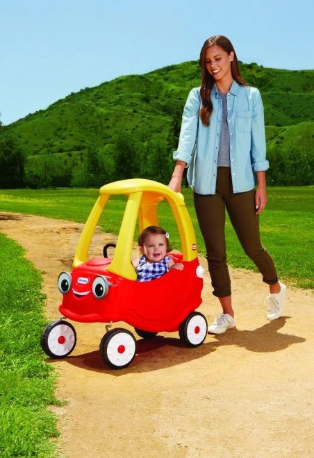 Kleines Tikes Cozy Coupe mit neuen Augen
