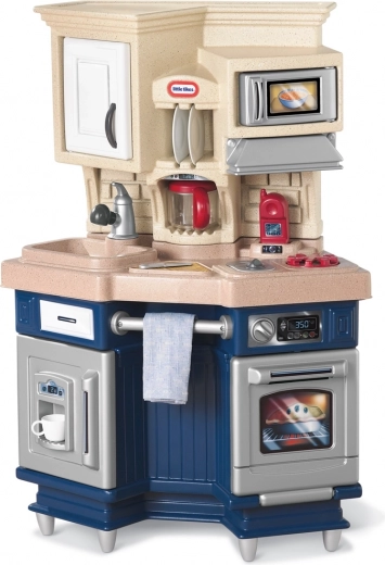 Wächst dank verstellbarer Füße mit dem Kind mit