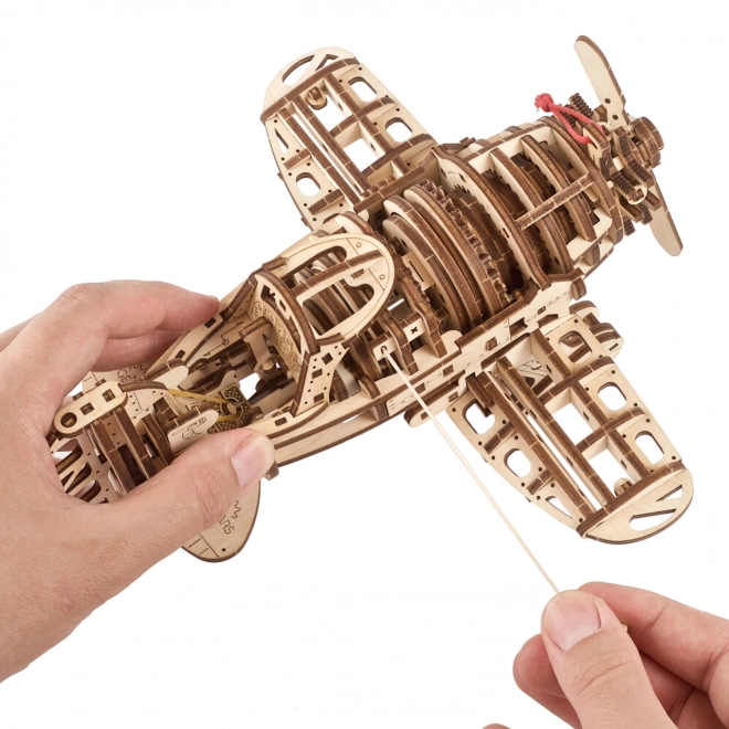 Ugears 3D Holzmechanik-Puzzle Mad Hornet Flugzeug