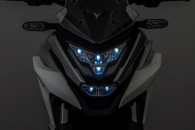 Motorrad Honda NC750X Gelb