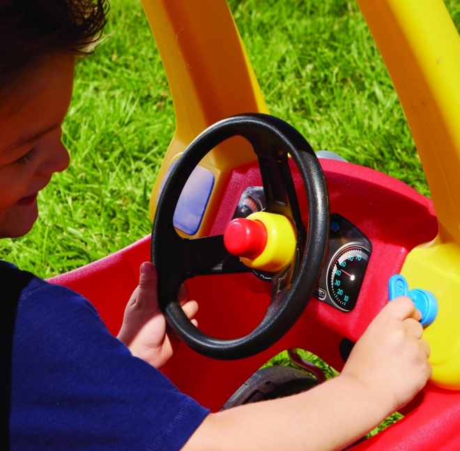 Kleines Tikes Cozy Coupe mit neuen Augen