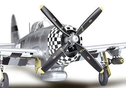 Modellkunststoffflugzeug P-47D Thunderbolt Bubbletop