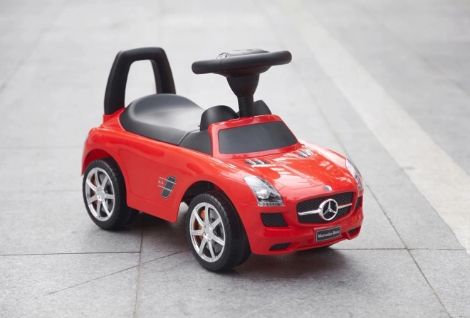 Roter Mercedes SLS Kinderrutscher