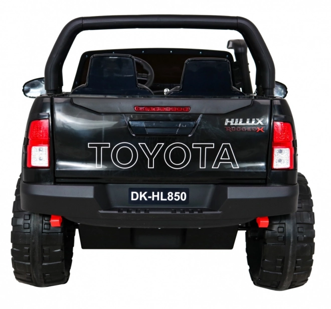 Fahrzeug Toyota Hilux Schwarz