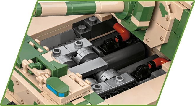 Herausnehmbarer Motor und realistische Details