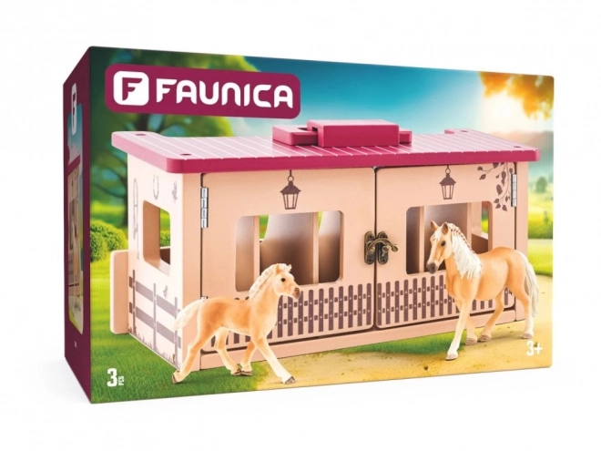 Holzstall für 6 Pferde