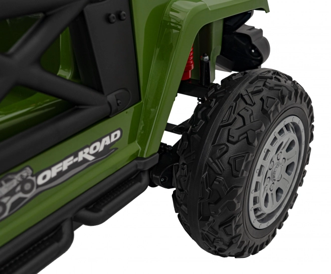 Grünes Offroad-Kinderfahrzeug