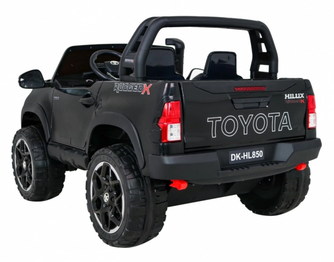 Fahrzeug Toyota Hilux Schwarz