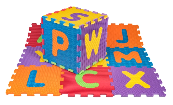 Alphabet lernen mit herausnehmbaren Buchstaben