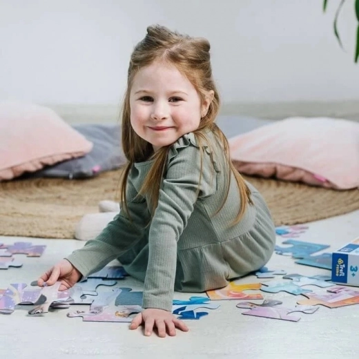 Lernen durch Spiel: Puzzeln und Feinmotorik