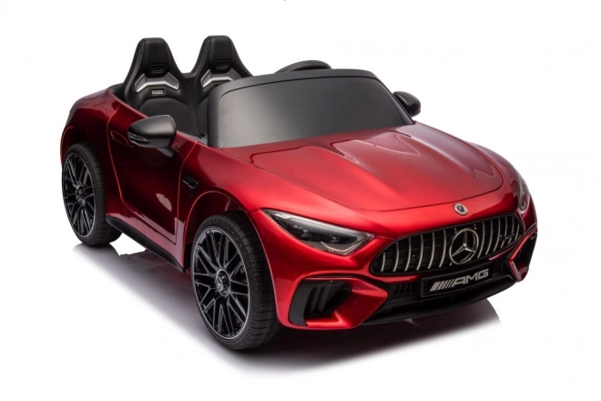 Mercedes AMG SL63 rot lackiertes Auto mit Batterie