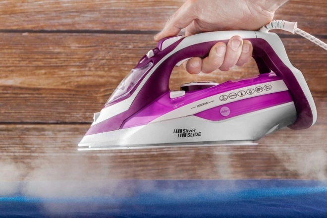 Lila Dampfbügeleisen mit Anti-Kalk-Filter