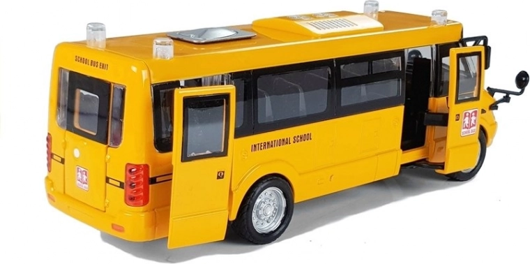 Pull-Back-Aufzieh-Antrieb