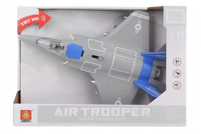 Batteriebetriebenes Jagdflugzeug