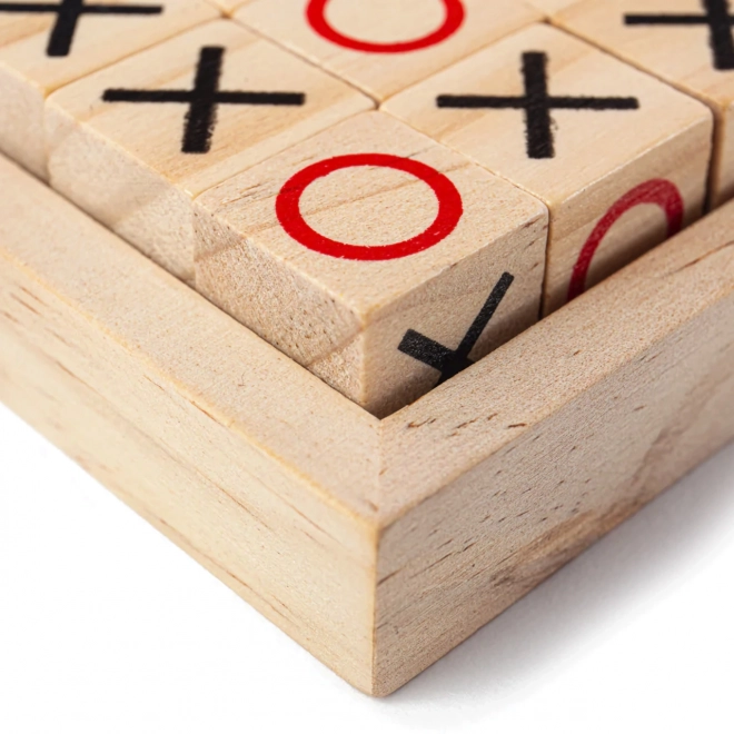 Kreatives Tic-Tac-Toe Spiel aus Holz