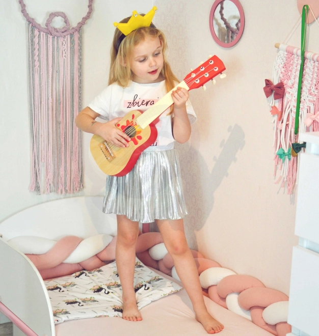 Holzspielzeug Gitarre mit Plektrum