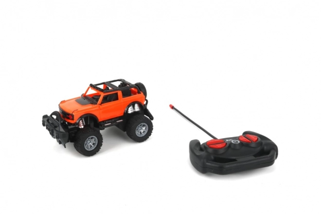 RC Auto 1:24 im Maßstab