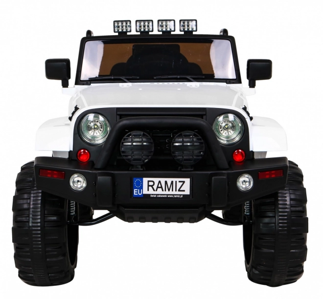 Weißer Kinder-Geländewagen auf Batterien + Fernsteuerung + Lichter und Geräusche