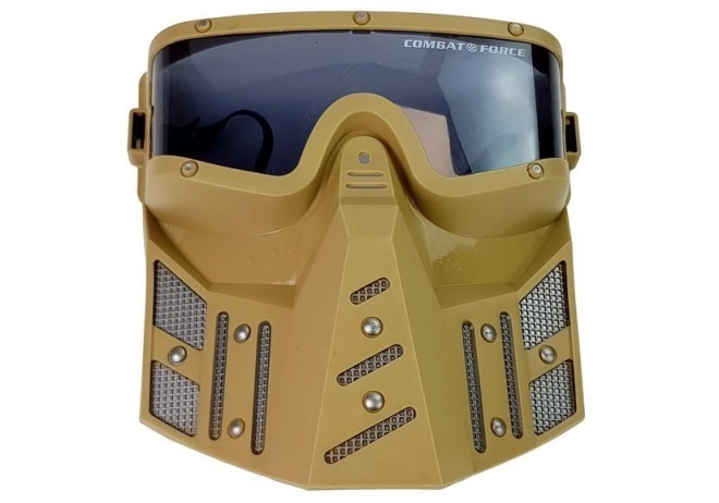 Militärisches Spielzeugset mit Helm und Maske