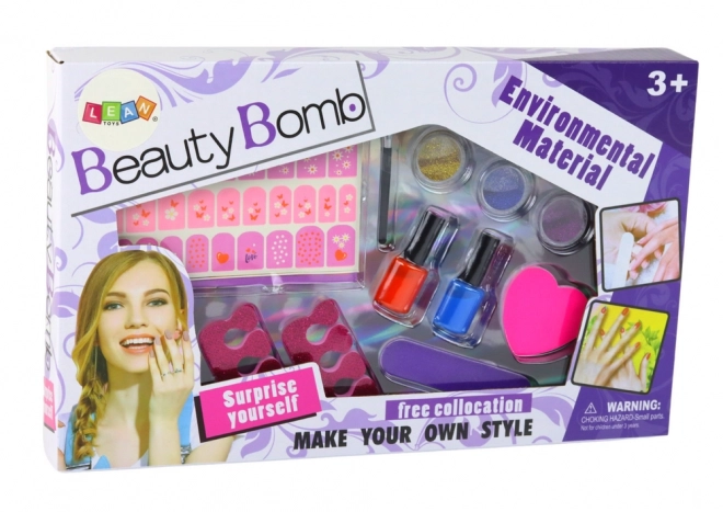 Beauty Bomb XXL Nagellack-Set mit Aufklebern