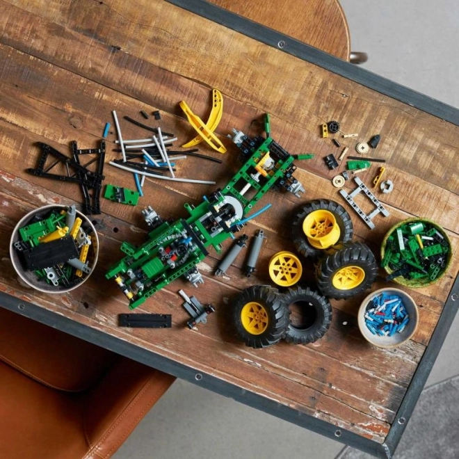 Lego Technic John Deere 948L-II Rücketraktor