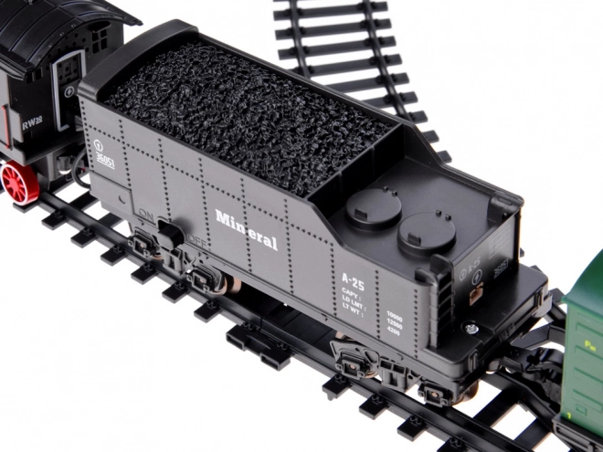Elektrische Eisenbahn mit Dampf und Soundeffekten