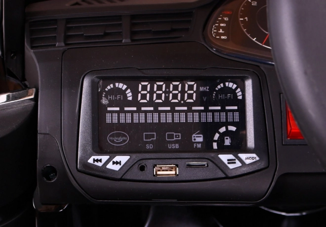 Audi Q7 Quattro S-Line für Batterie Rot + Fernbedienung + langsamer Start + EVA + Radio MP3 LED