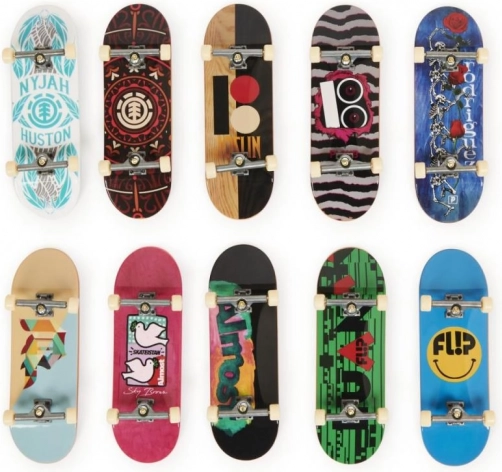 Mit einer Sammlung von 10 Fingerboards