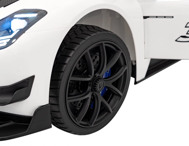 Maserati MC20 GT2 Weißes Fahrzeug