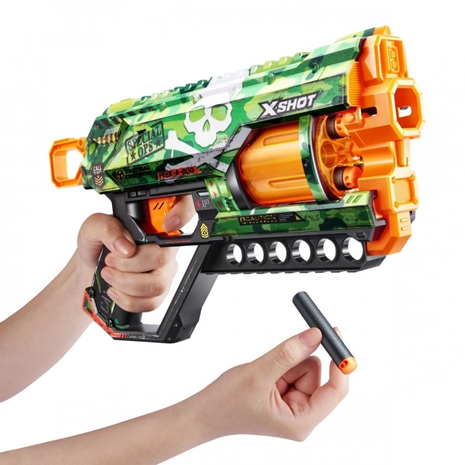 Blaster X-Shot Skins Griefer Camo mit 12 Darts