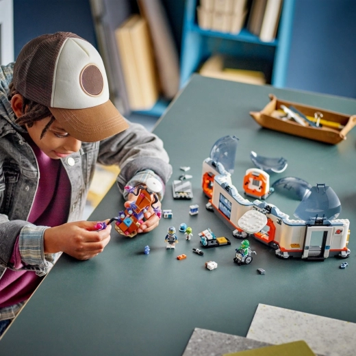 Vernetzbares Weltraumabenteuer