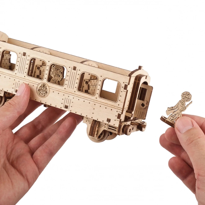 Ugears 3D Holzmechanisches Puzzle Harry Potter Hogwarts Express