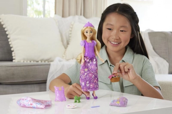 Disney Prinzessin Puppe und Märchenhaftes Ankleiden - Rapunzel