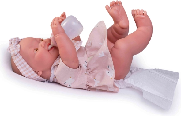 Blinzelt und macht Pipi wie ein echtes Baby