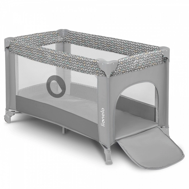 Reisebett für Kinder von LIONELO - Stefi Grey Concrete Multicolor – Graues Beton Multicolor