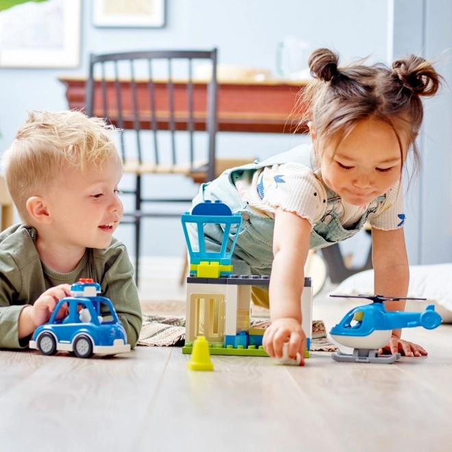 Lego Duplo Polizeistation mit Hubschrauber