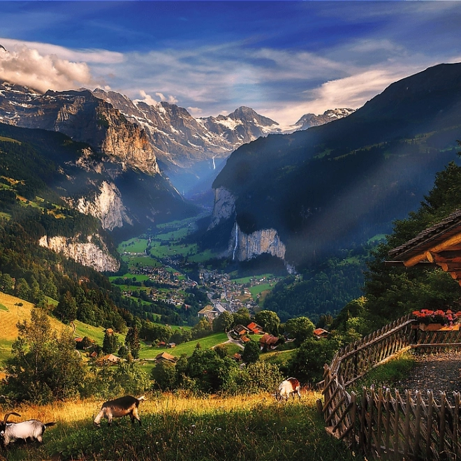Atemberaubende Alpenkulisse von Lauterbrunnen