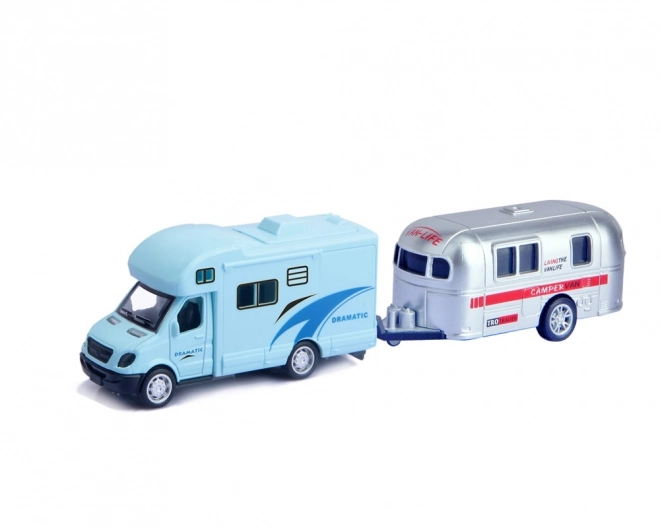 Karavan mit Anhänger