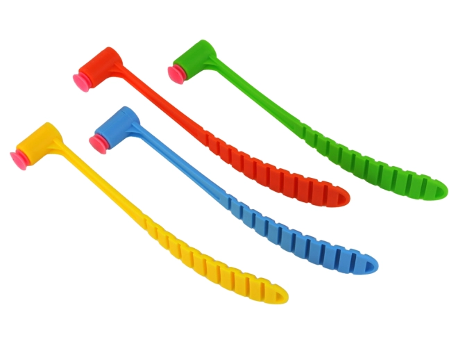 4 farbige Hämmerchen für rasante Action