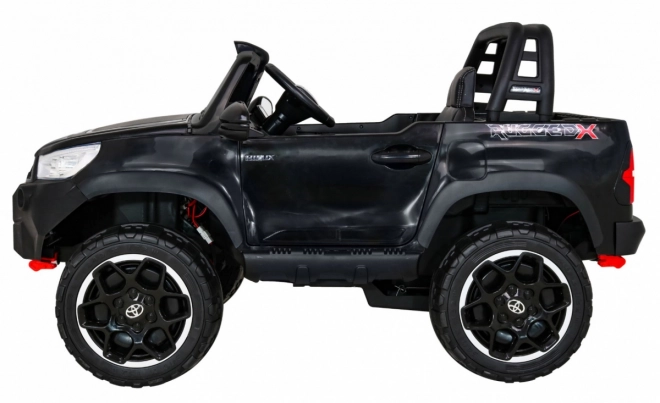 Fahrzeug Toyota Hilux Schwarz